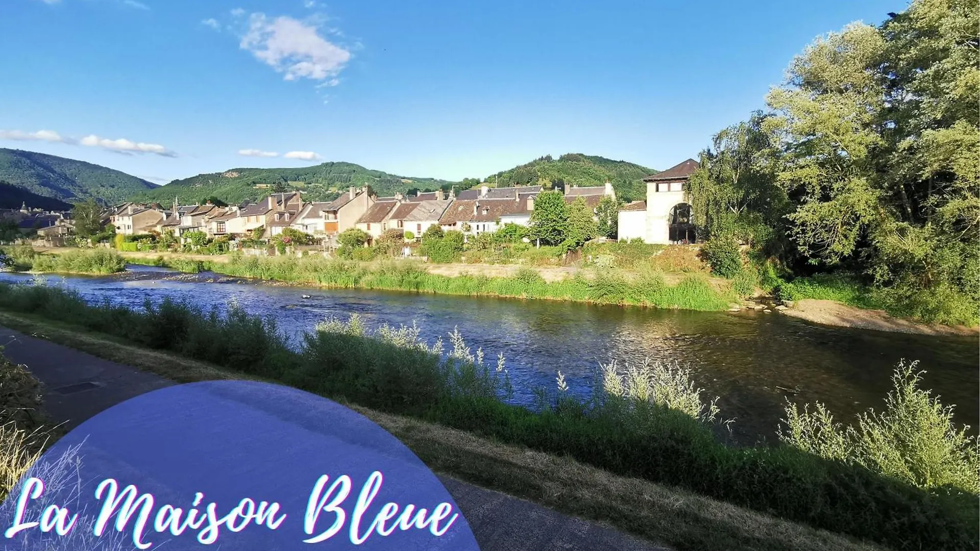 公寓 La Maison Bleue, Village Vacances, Piscine, Parking Saint-Geniez-dʼOlt 法国