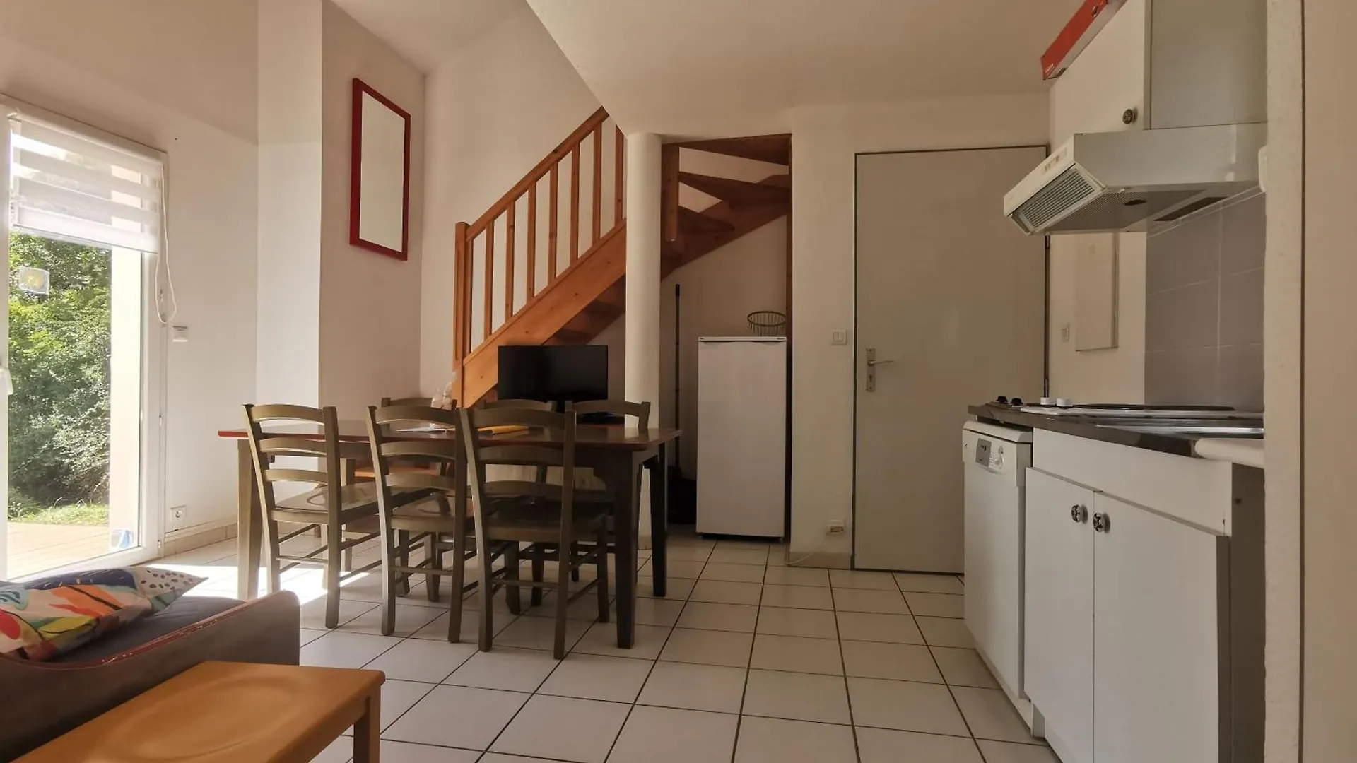 Appartement Tourisme vert, T2 avec piscines dans résidence Goelia Saint-Geniez-dʼOlt France