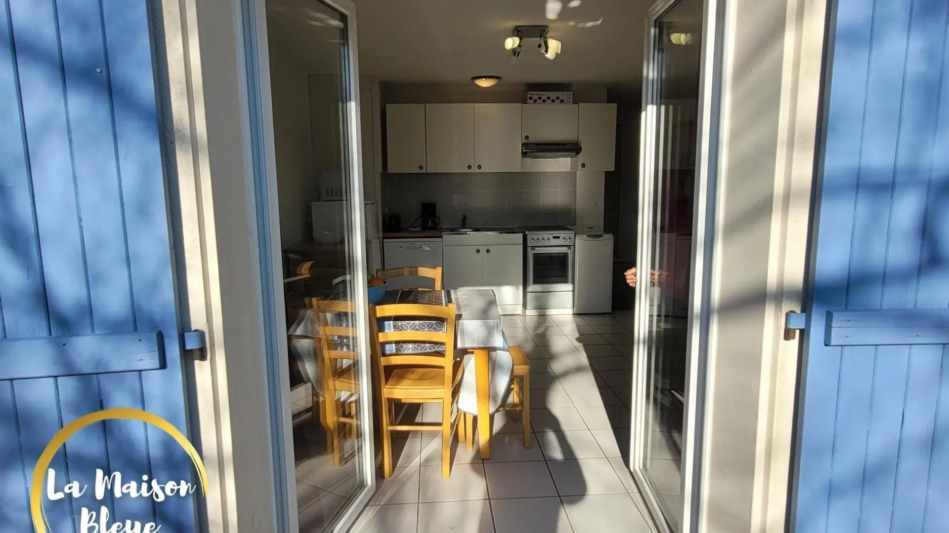公寓 La Maison Bleue, Village Vacances, Piscine, Parking Saint-Geniez-dʼOlt 法国
