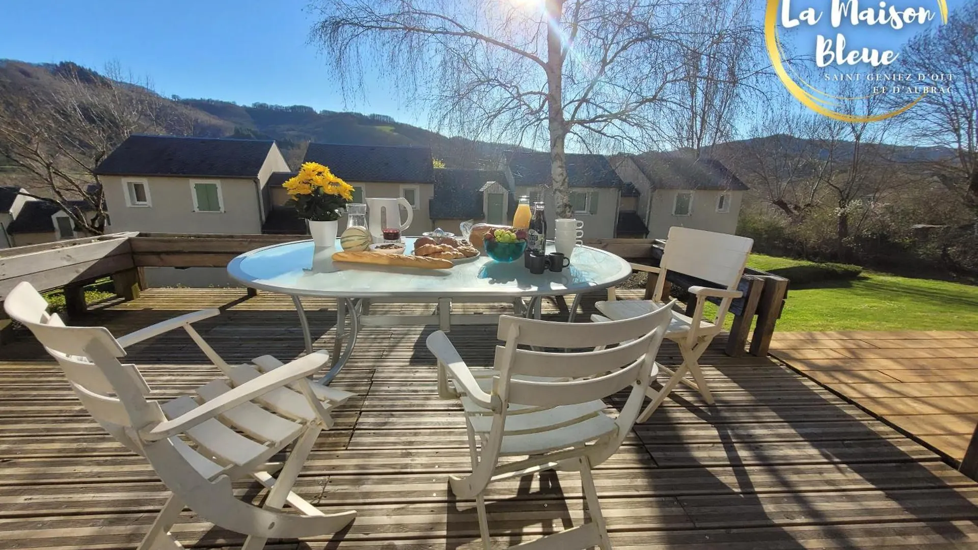 公寓 La Maison Bleue, Village Vacances, Piscine, Parking Saint-Geniez-dʼOlt